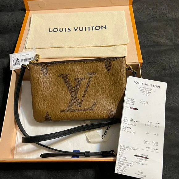 NEW** Louis Vuitton Double Zip Monogram Crossbody Pouchette - Picture 3 of 17